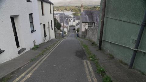 Garth Hill in Bangor. It is a steep, single lane road. 
