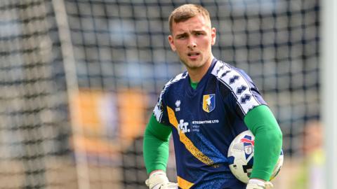 Owen Mason playing for Mansfield Town