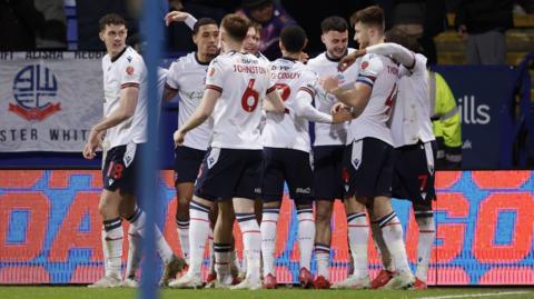 Bolton celebrate v Birmingham