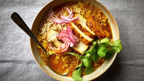 Curried tofu with turmeric brothy rice