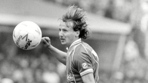 Robert Hopkins playing for Birmingham City v Leeds United in 1985