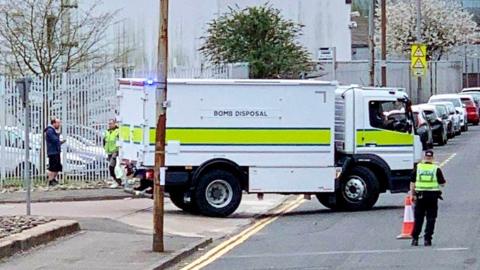 Bomb disposal in Springburn in April 2023