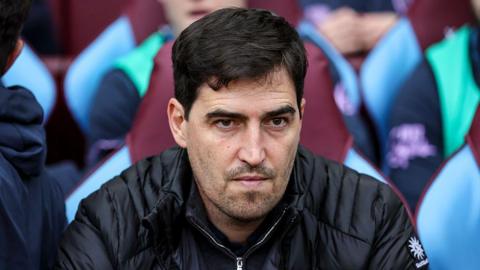 Andoni Iraola on the bench at Villa Park