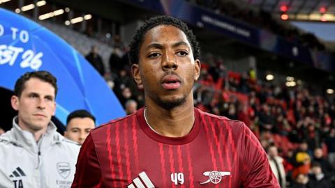 Myles Lewis-Skelly before Arsenal's match with Bayer Leverkusen