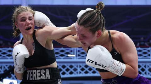 Chloe Watson punches Teresa Makinen