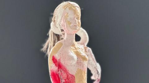 An image of Daniela Raytchev sculpture made out of plastic waste
