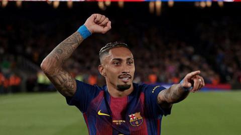 Raphinha scores for Barcelona
