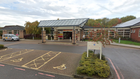 Front view of the LOROS hospice in Leicester