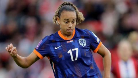 Chasity Grant in Netherlands kit