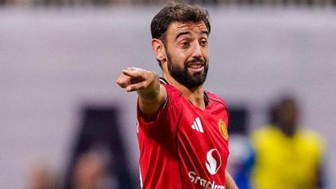 Bruno Fernandes playing for Manchester United
