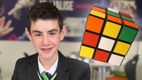 Ruarcc and a Rubik's cube