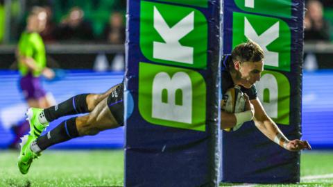 Glasgow Warriors' Jamie Dobie scores