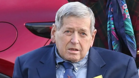 Uilleam MacDhùghaill 