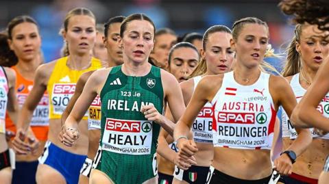 Runners in the women's 5,000m final