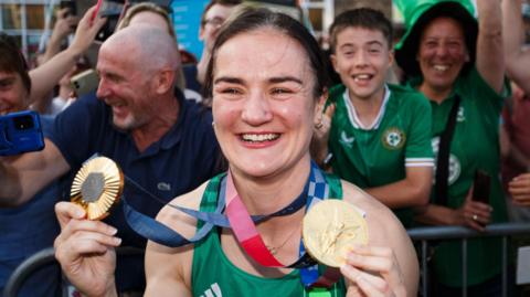 Kellie Harrington with her gold medal