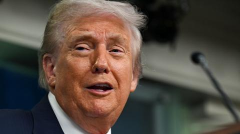 Трамп готов сыграть роль миротворца: предложил встречу Путина и Зеленского после Alaskan Summit
