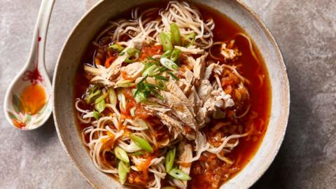 Spicy kimchi chicken ramen