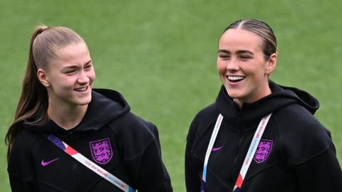 Jess Park and Grace Clinton