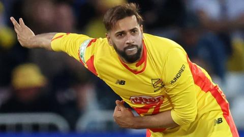 Imad Wasim in the action of bowling for Trent Rockets