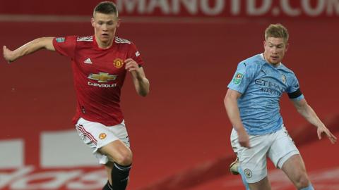 Scott McTominay and Kevin de Bruyne in 2021