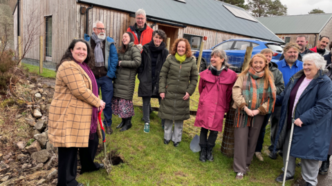 Cuirm airson fàilte mhòr a chur air taighean ùra ann an Ratharsair