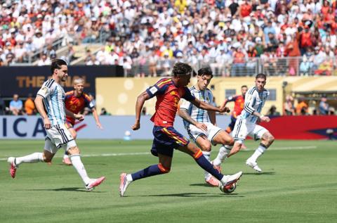 Espanha x Argentina | Show do intervalo começa com Madonna, Shakira e BTS