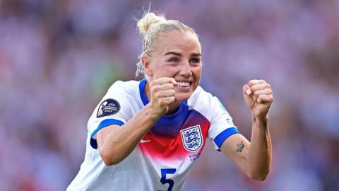 Alex Greenwood clenching fists