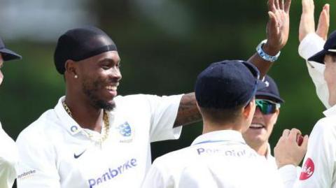 Jofra Archer celebrates a wicket