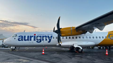 An ATR 72 aircraft with Aurigny livery 