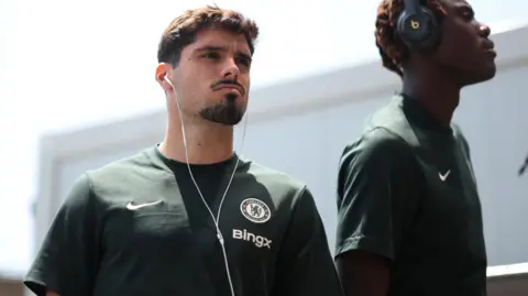 Pedro Neto arrives