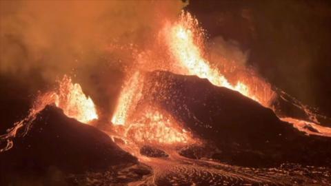 Lava flowing from Kilauea volcano