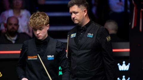 Kyren Wilson and Stan Moody 
