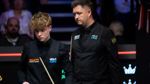 Kyren Wilson and Stan Moody 