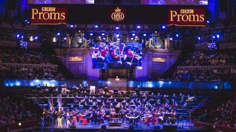 The 鶹ҳ Proms orchestra onstage.