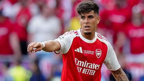 Arsenal defender Piero Hincapie
