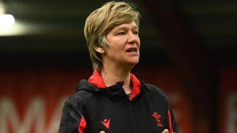 Wales Women's Under-20s head coach Liza Burgess during training