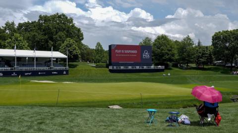 Play suspended at Quail Hollow