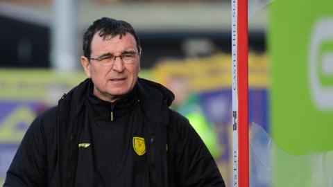 Burton boss Gary Bowyer at Lincoln