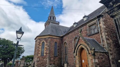 Seann Àrd-Eaglais Inbhir Nis 