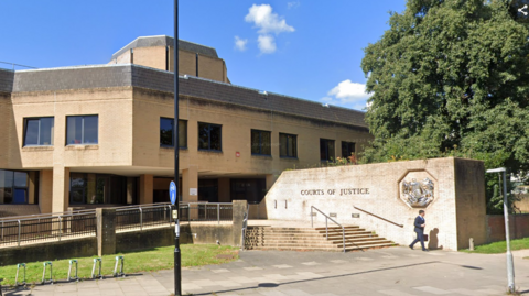 Google Street View of Southampton combined court