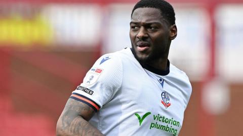Ricardo Santos in action for Bolton Wanderers