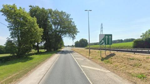Cyffordd 32 yr A55