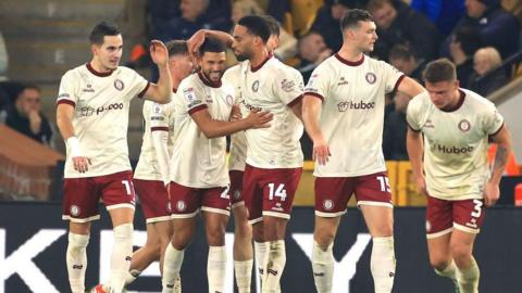 Bristol City players celebrate their goal