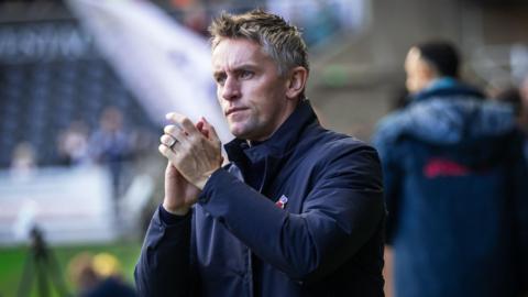 Kieran McKenna applauds Ipswich fans