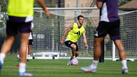 Mason Mount in Manchester United training