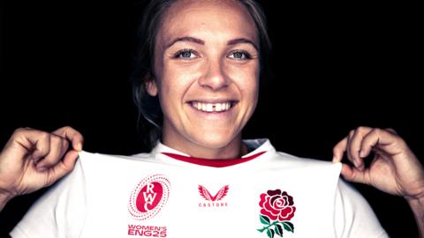 Zoe Aldcroft 