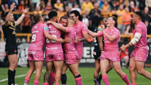 Hull KR celebrate at Castleford