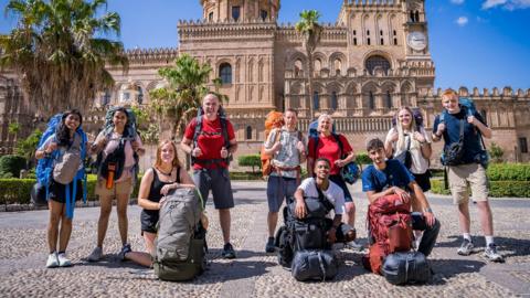 Race Across The World  teams