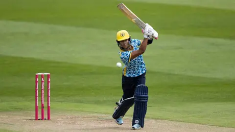 Davina Perrin of Bears Women
