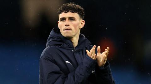 Phil Foden applauding
